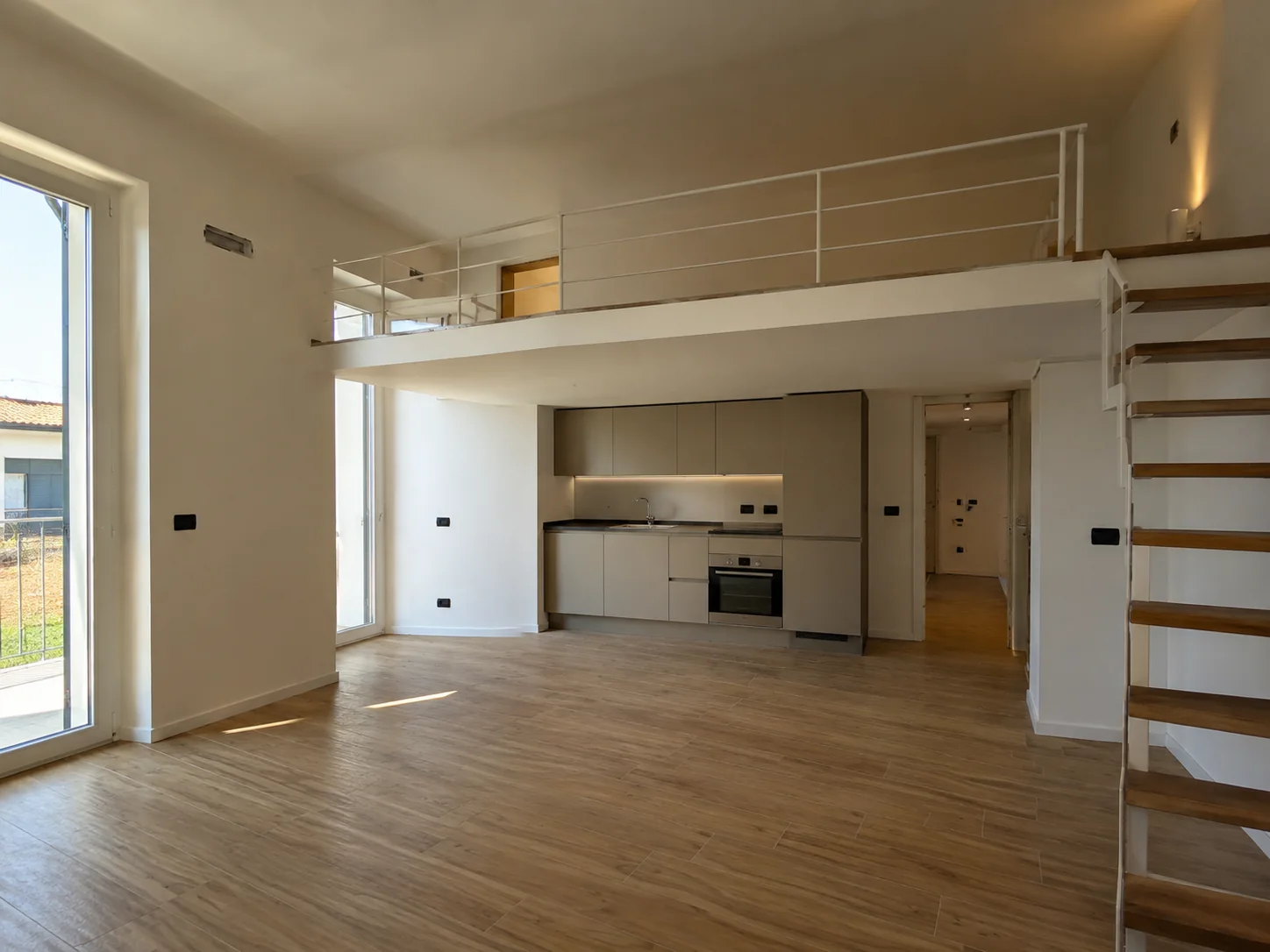 Compact apartment with kitchen and mezzanine